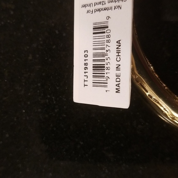 💕TRINA TURK💕 Textured Gold Bangle Bracelet NWT - Picture 11 of 11